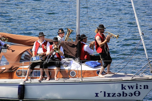 环足奖最佳新星候选：库巴西、居莱尔、杜埃、伊尔迪兹在列